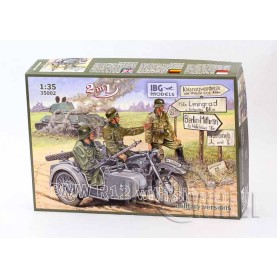 1/35 IBG 35002 BMW R12 Motorcycle with Sidecar - military versions (2 in 1)