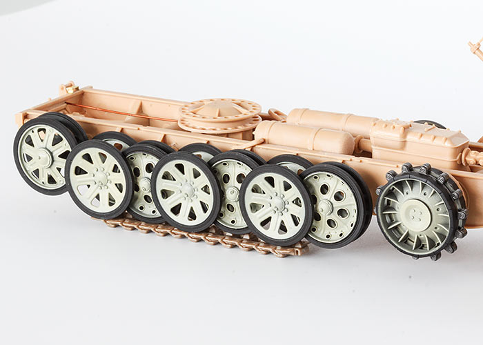 1/35 QuickWheel QW-170 Sd.Kfz. 8 - Trumpeter