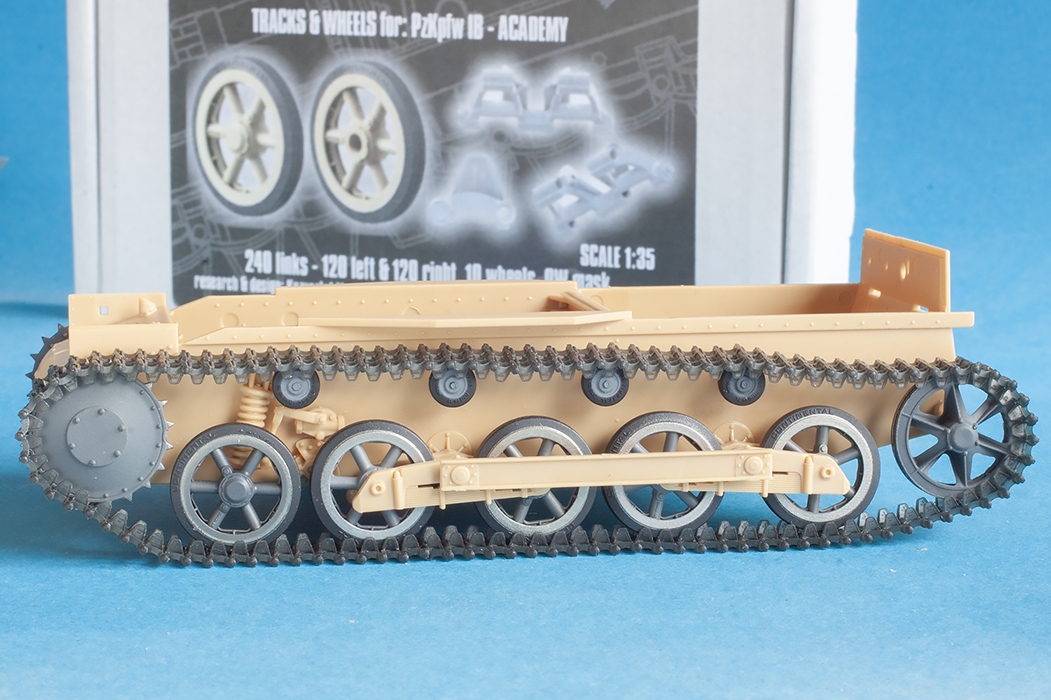 1/35 QuickWheel QWXT-35001 Tracks & Wheels for Pz.Kpfw. I B - Academy