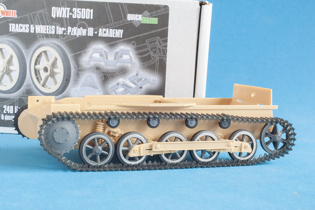 1/35 QuickWheel QWXT-35001 Tracks & Wheels for Pz.Kpfw. I B - Academy