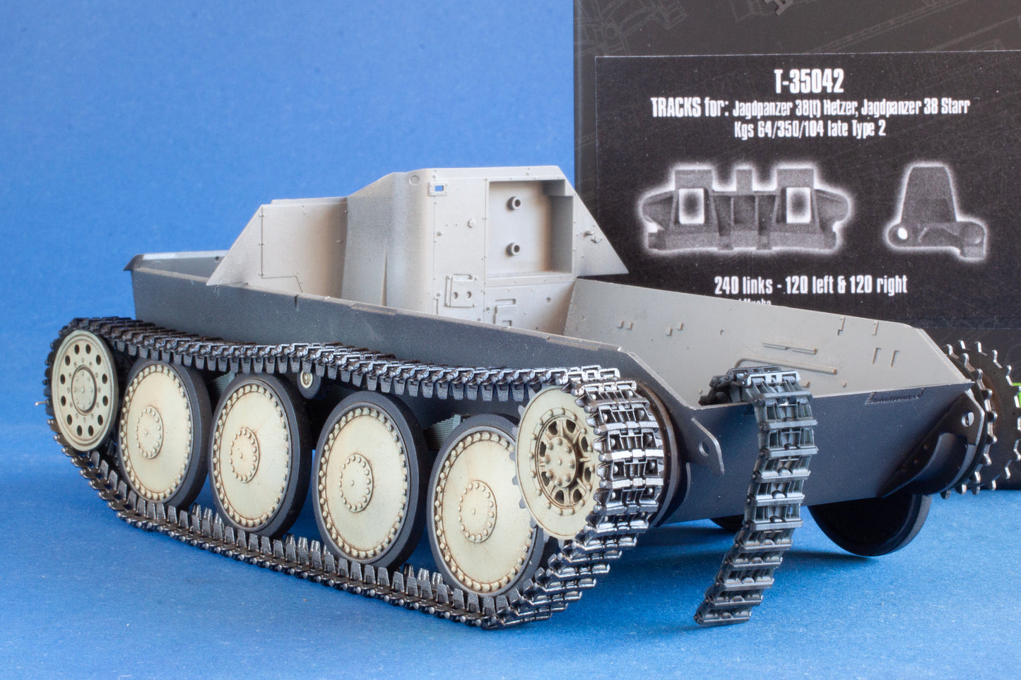 1/35 QuickTracks T-35042 Tracks for Jagdpanzer 38(t) Hetzer; Jagdpanzer 38 Starr - late, Type 2