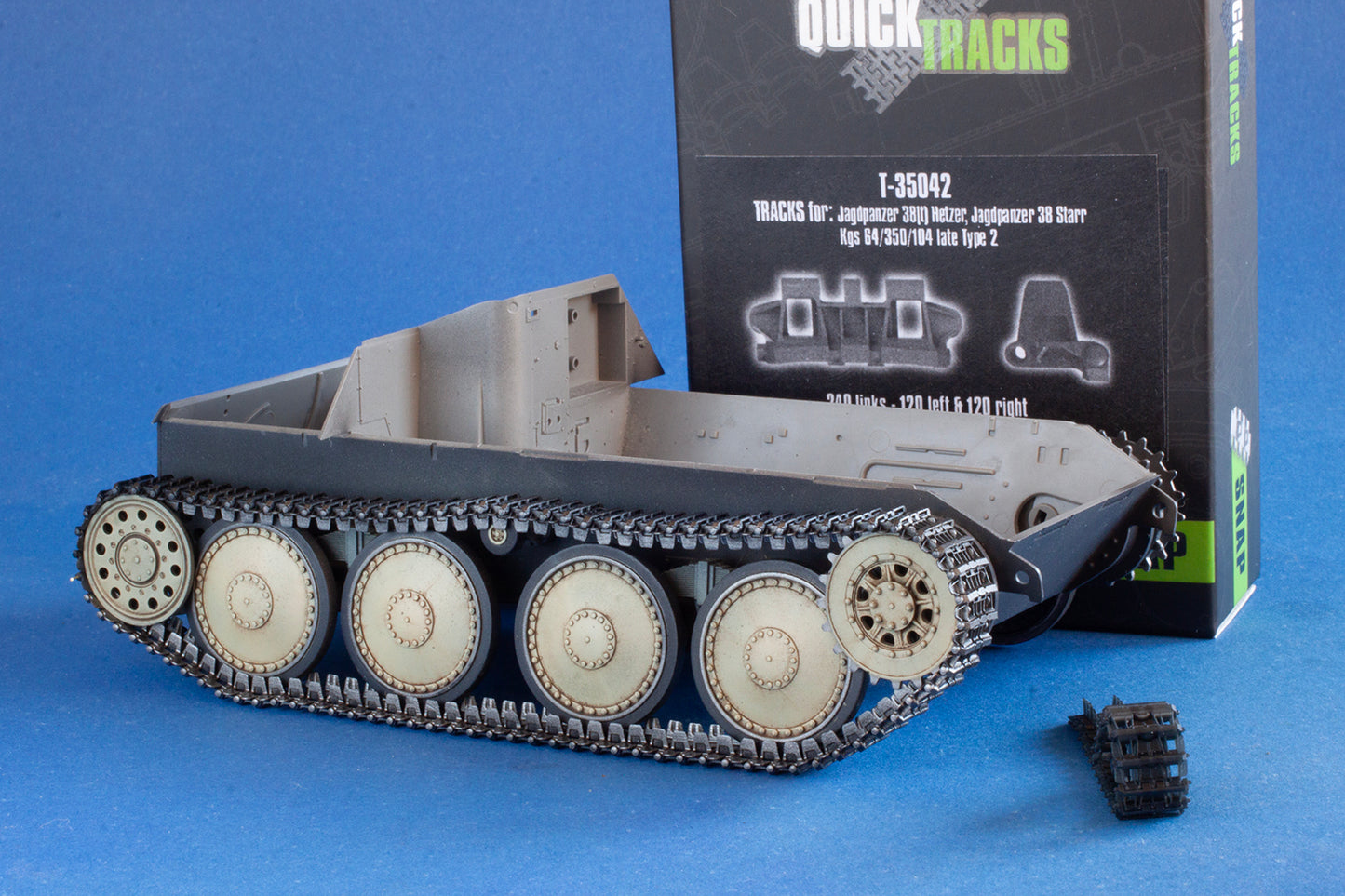 1/35 QuickTracks T-35042 Tracks for Jagdpanzer 38(t) Hetzer; Jagdpanzer 38 Starr - late, Type 2