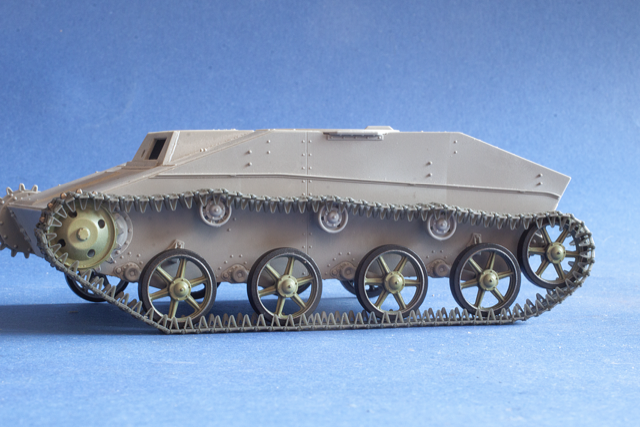 1/35 QuickTracks T-35048 Tracks for Soviet Light Tank T-30; T-40; T-60 Type 1 (early)