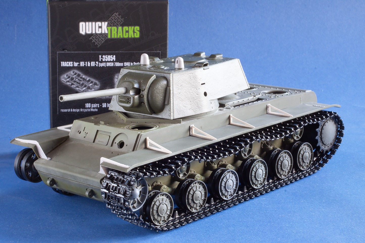 1/35 QuickTracks T-35054 Tracks for KV-1 & KV-2 (split) OMSH 700mm - 1940 to September 1942