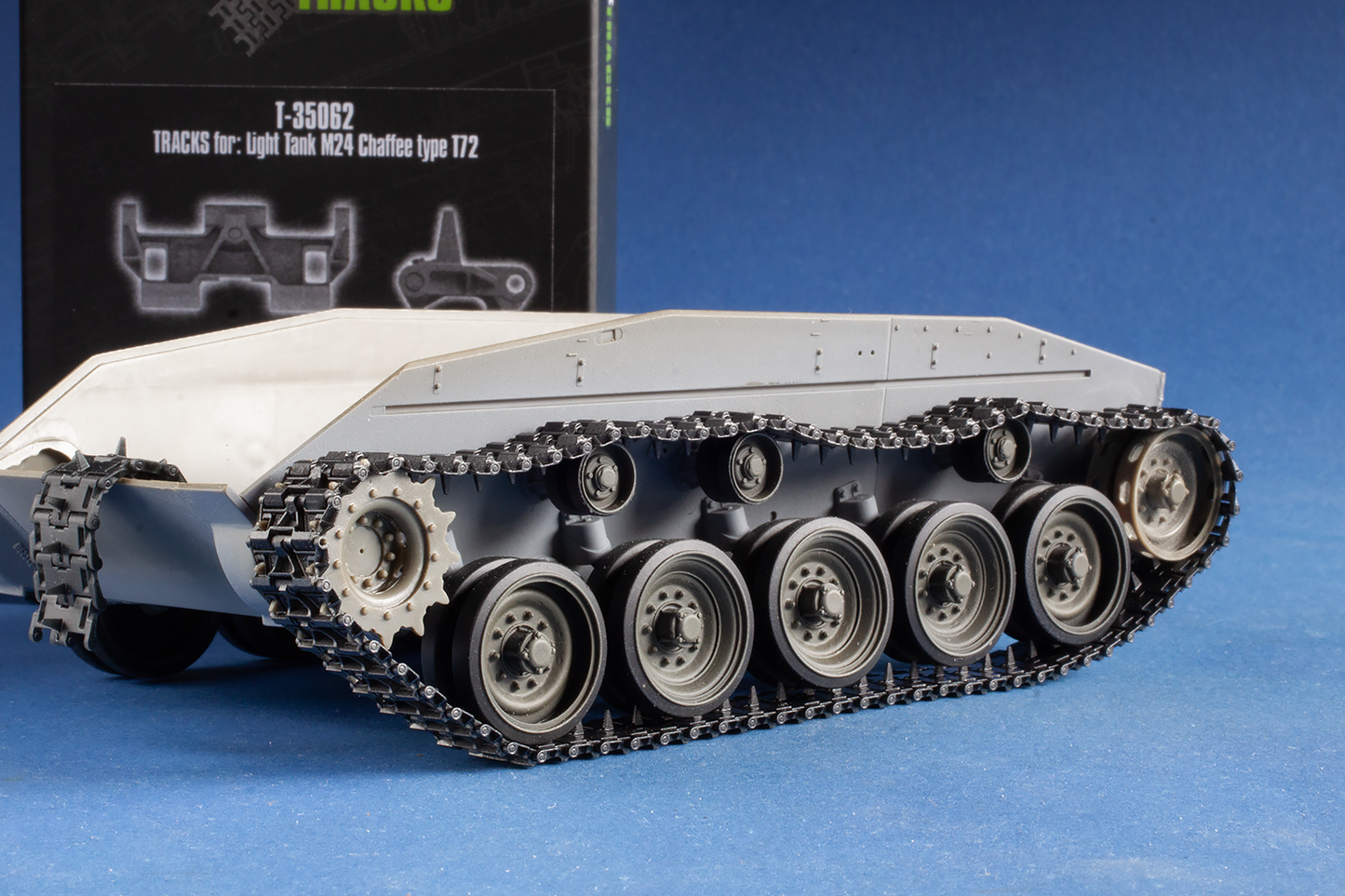 1/35 QuickTracks T-35062 Tracks for Light Tank M24 Chaffee, Type T72