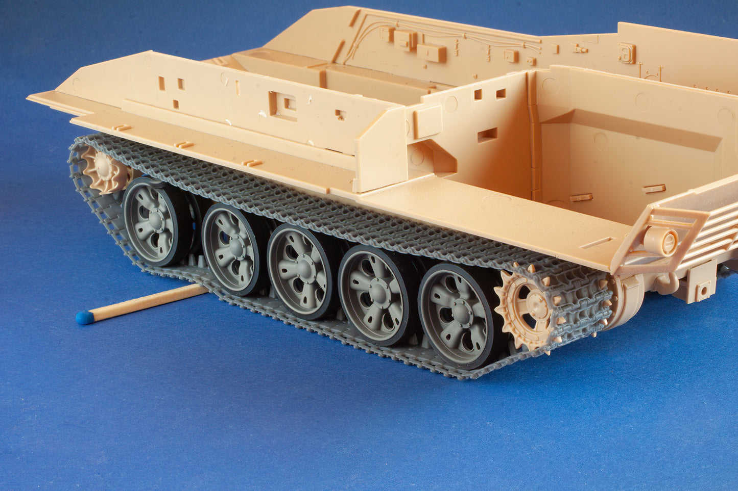 1/35 QuickTracks T-35010 Tracks (OMSh type) for T-54; T-55; T-62; ZSU-23/2; Tiran (4,5,6); Achzarit (early); PLA Type 59/69